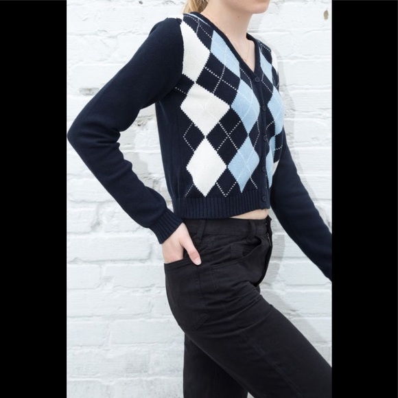 Brandy Melville Elizabeth cardigan sweater - Picture 4 of 7